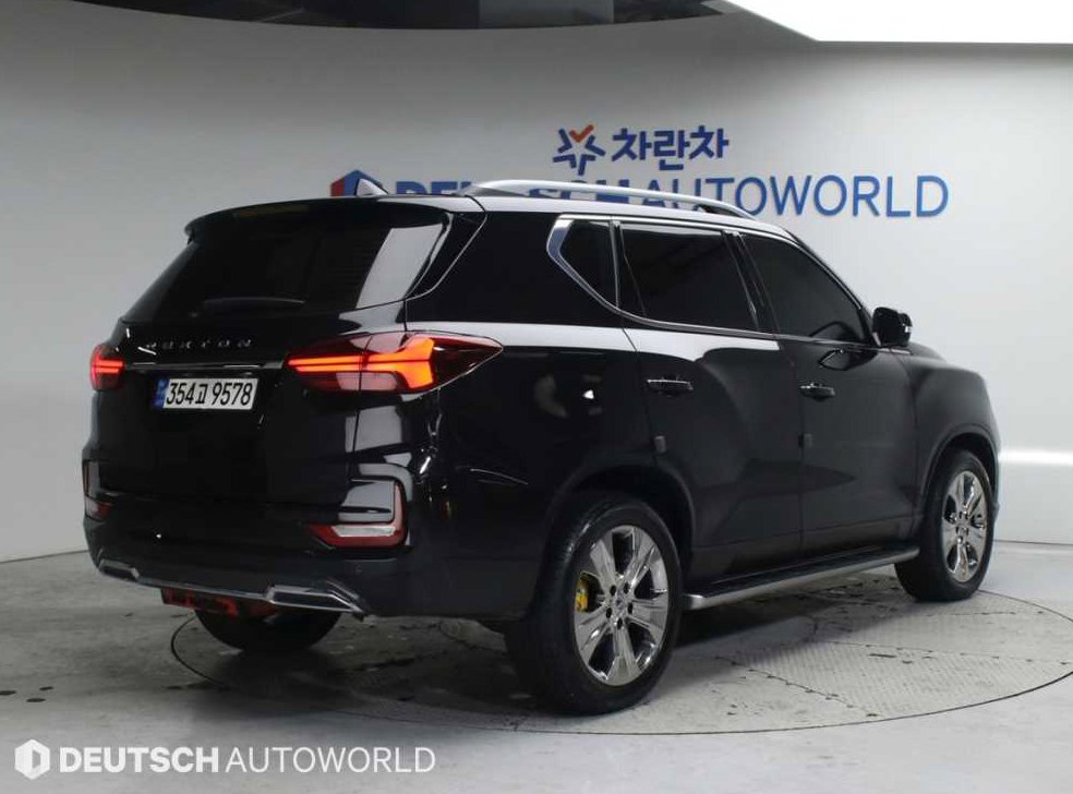 KG모빌리티(쌍용)  렉스턴 디젤 2.2 4WD 더 블랙 사진 2