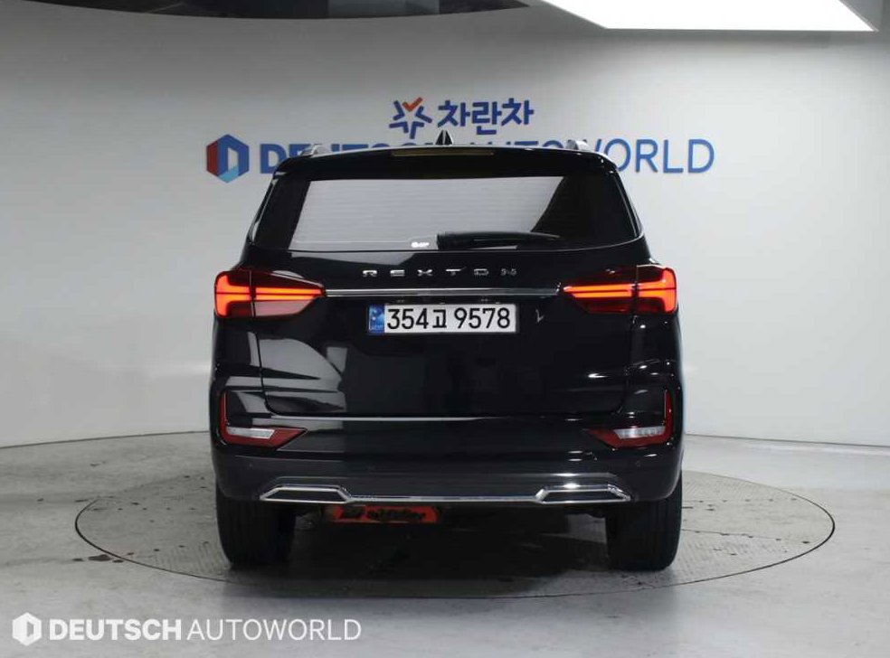 KG모빌리티(쌍용)  렉스턴 디젤 2.2 4WD 더 블랙 사진 4