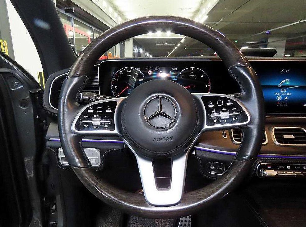 벤츠 GLS 클래스 GLS 400d 4MATIC 사진 8