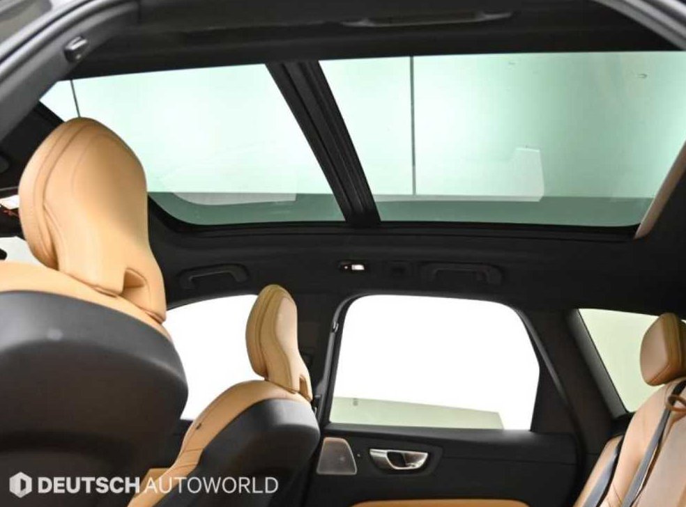 볼보 XC60 B5 AWD 얼티메이트 브라이트 사진 19
