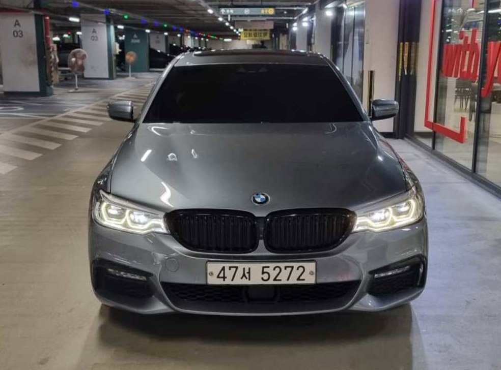 BMW 5시리즈 520d M 스포츠 플러스
