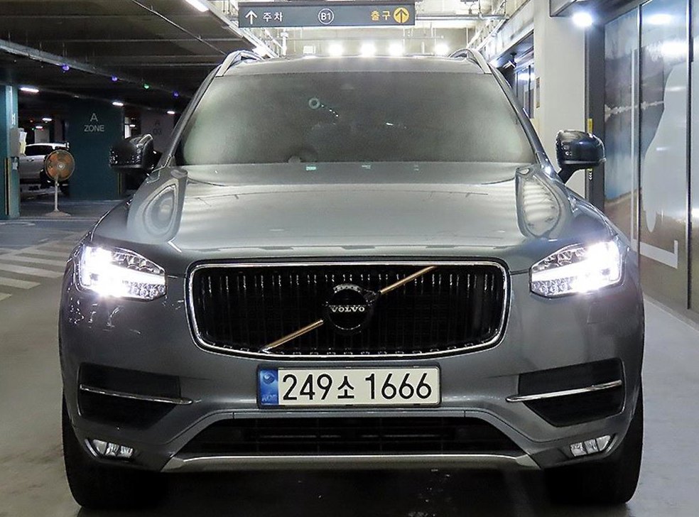 볼보 XC90 2.0 T6 AWD 사진 2
