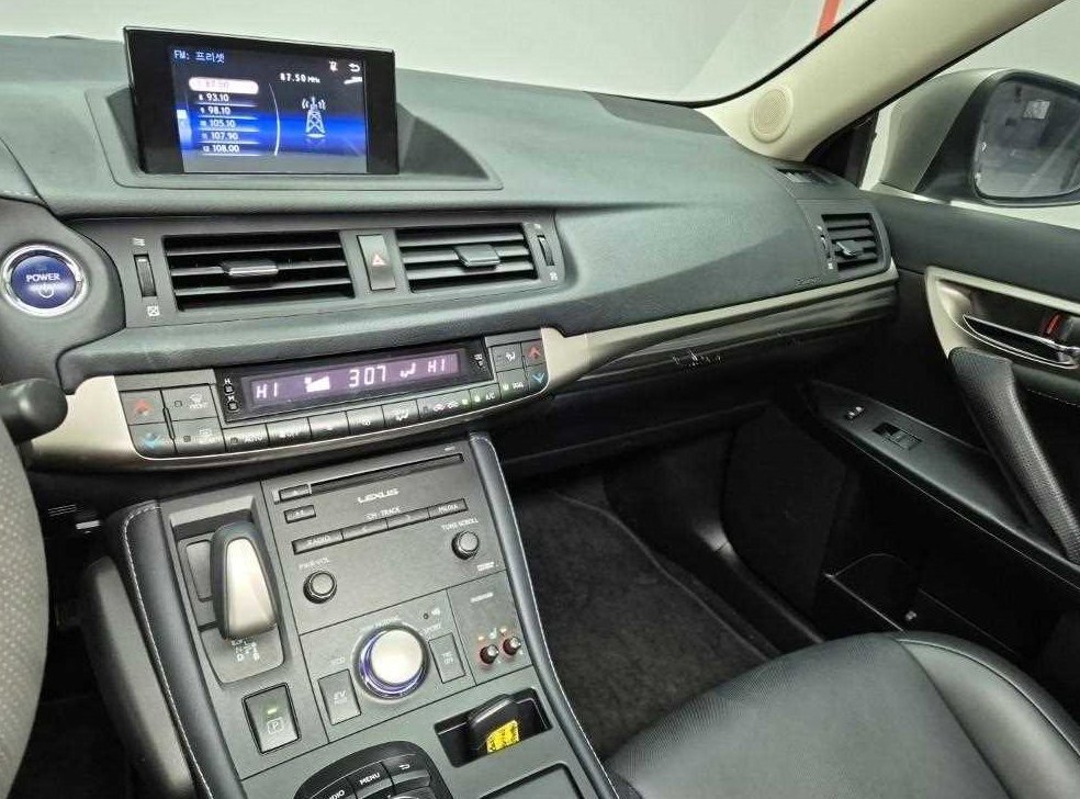렉서스 CT CT200H 사진 10