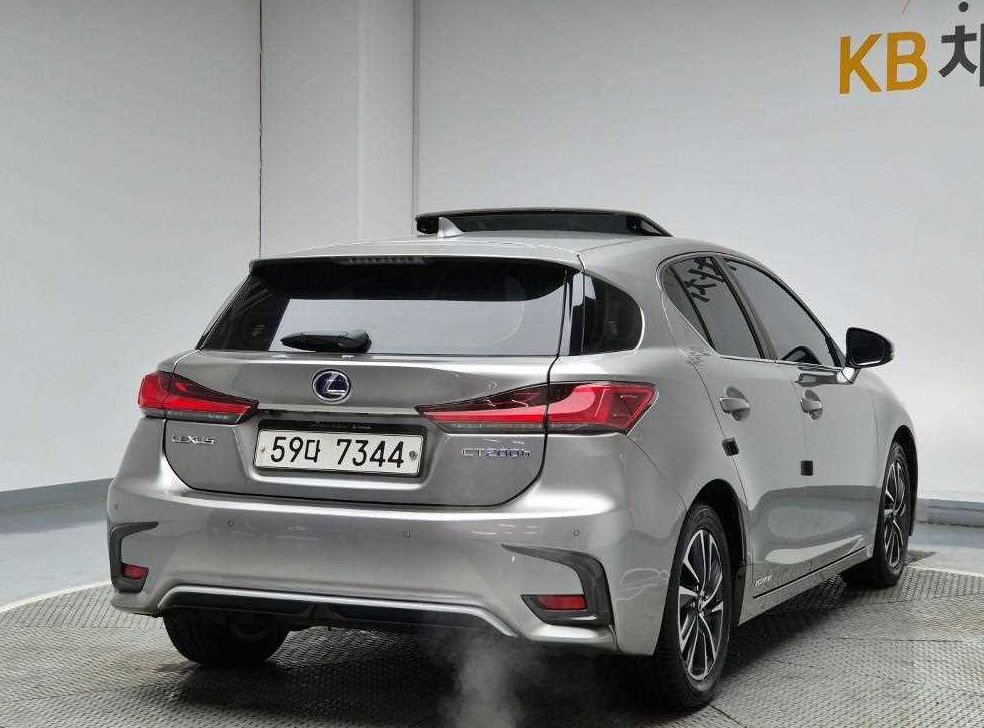 렉서스 CT CT200H 사진 3