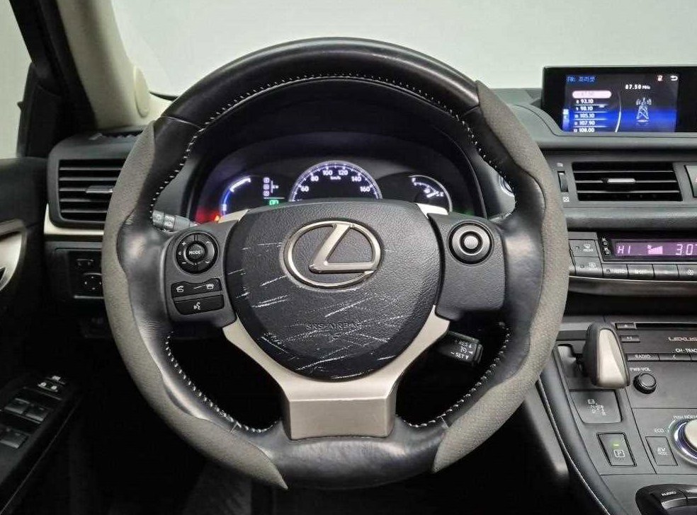 렉서스 CT CT200H 사진 9