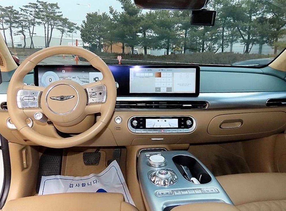 제네시스 GV60 스탠다드 2WD 사진 7