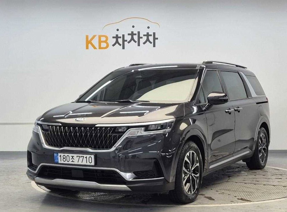 기아 카니발 디젤 9인승 시그니처