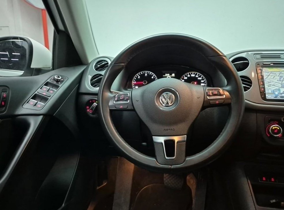 폭스바겐 티구안 2.0 TDI 컴포트 사진 15