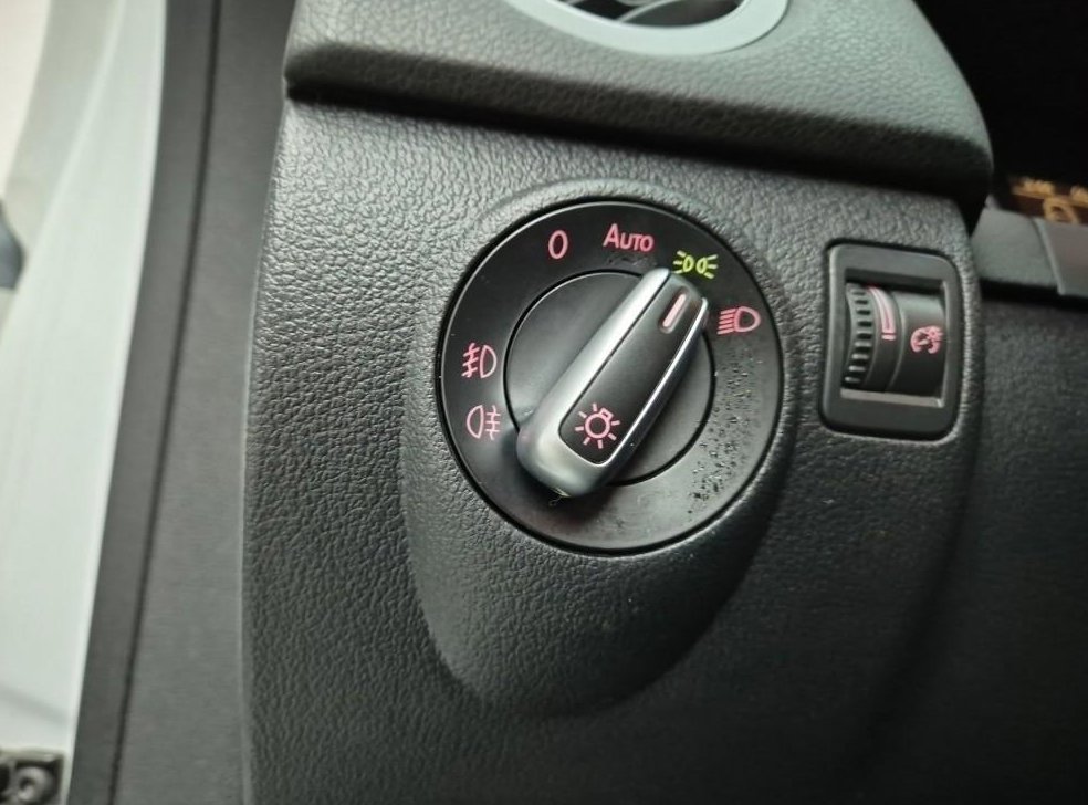 폭스바겐 티구안 2.0 TDI 컴포트 사진 9