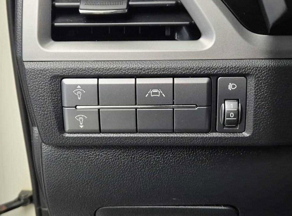 KG모빌리티(쌍용)  코란도 2WD 가솔린 1.5 C5 플러스 사진 17