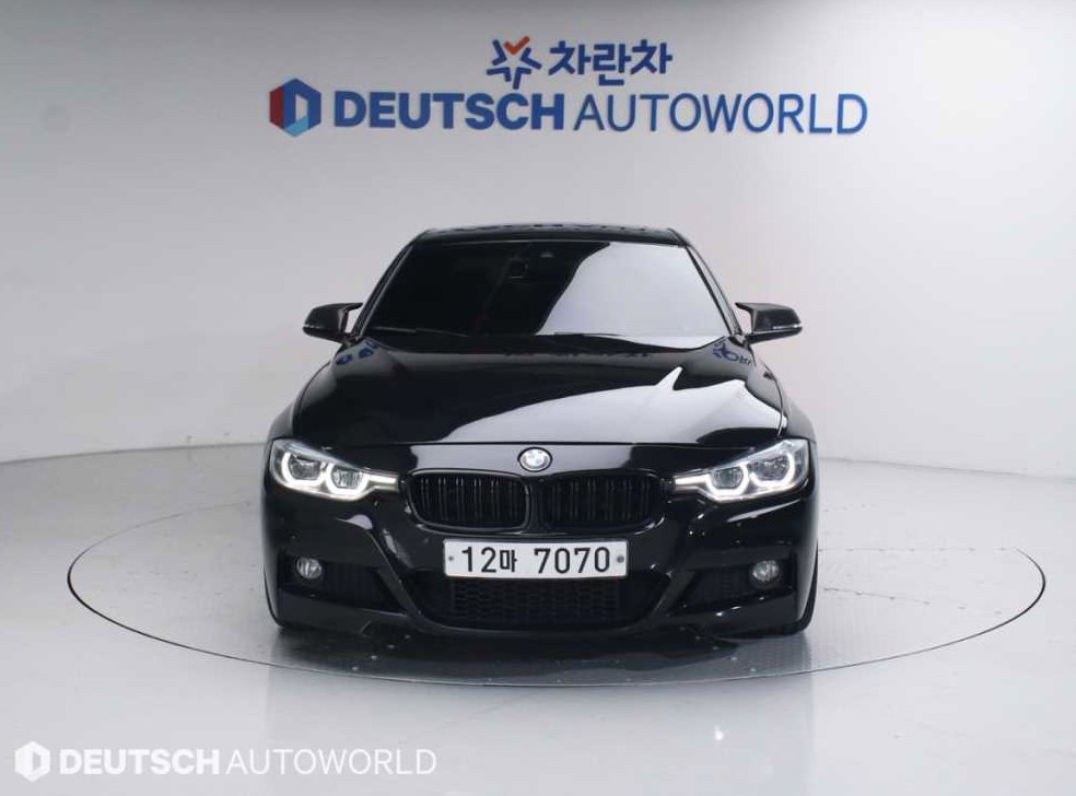 BMW 3시리즈 330i M 스포츠 쉐도우 사진 3
