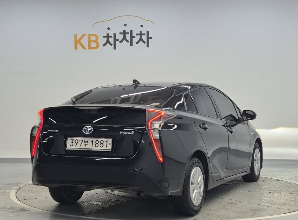 토요타 프리우스 1.8 E 사진 3