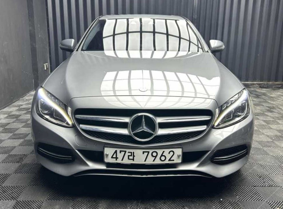 벤츠 C 클래스 C220 블루텍 아방가르드