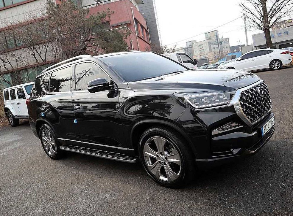 KG모빌리티(쌍용)  렉스턴 디젤 2.2 4WD 마스터 사진 2