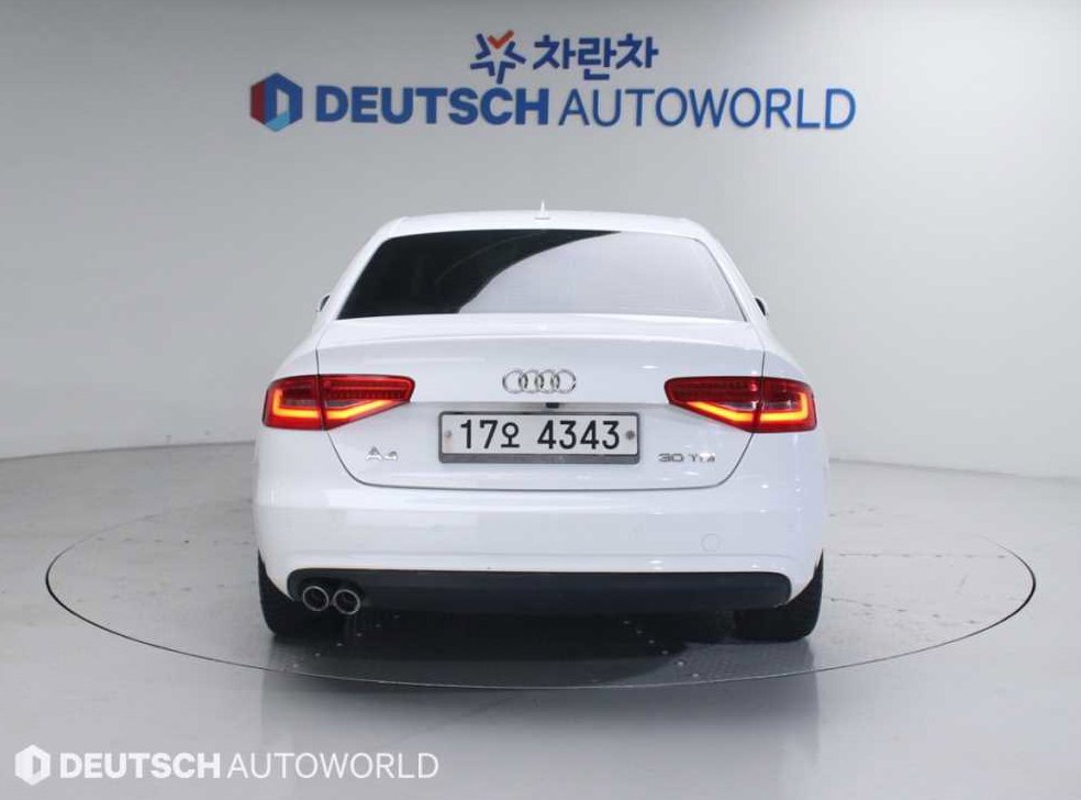 아우디 A4 30 TDI 사진 4