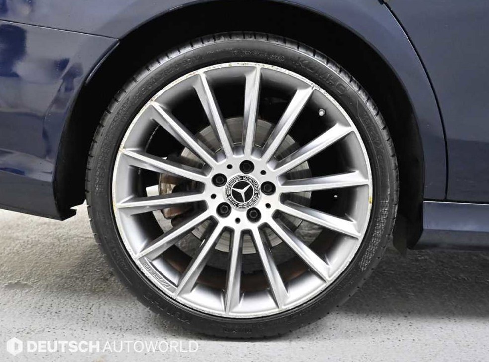 벤츠 E 클래스 E350 4MATIC AMG LINE 사진 5