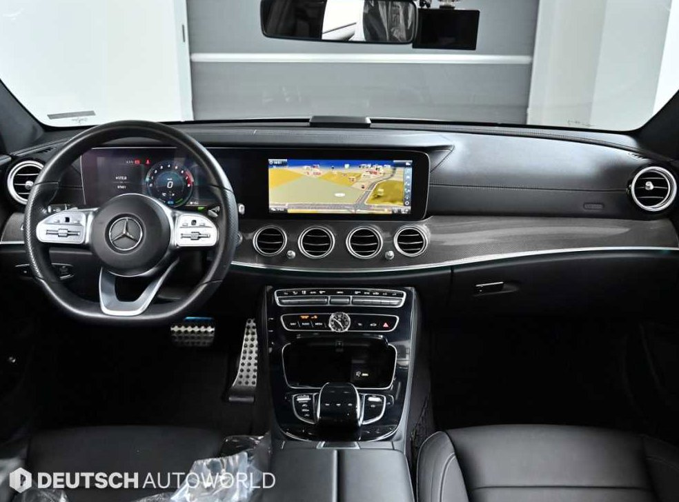 벤츠 E 클래스 E350 4MATIC AMG LINE 사진 7