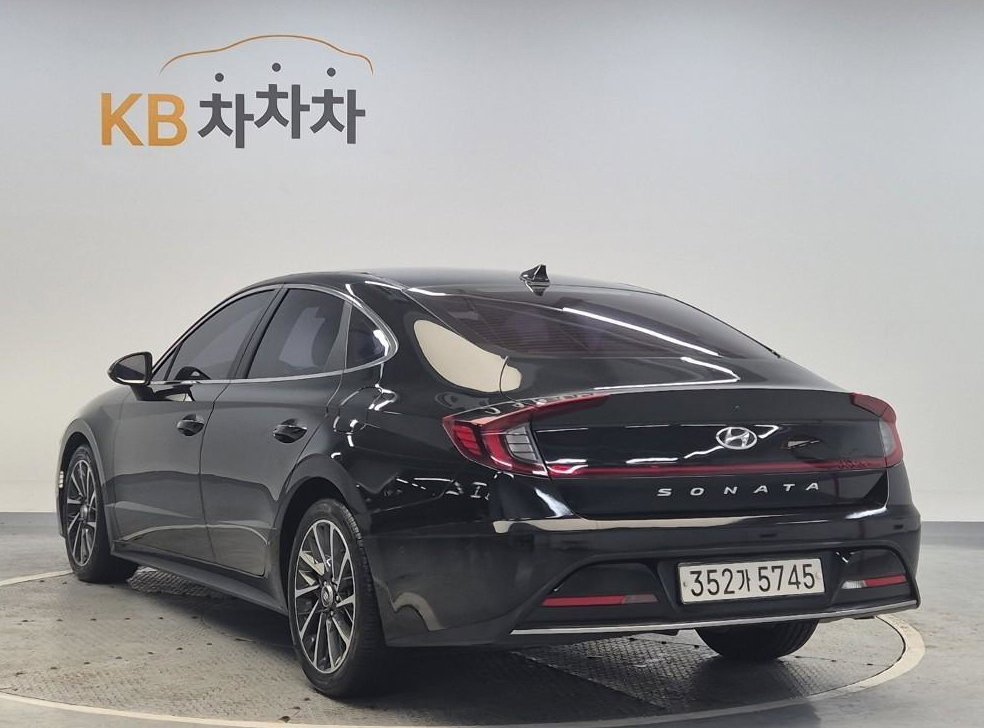 현대 쏘나타 2.0 프리미엄 패밀리 사진 2