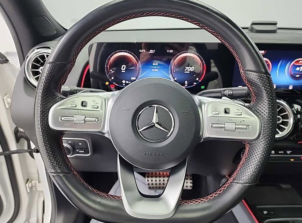 벤츠 GLB 클래스 GLB 250 4MATIC 사진 9