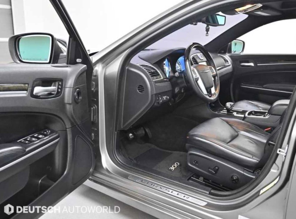크라이슬러 300C 3.6 사진 11