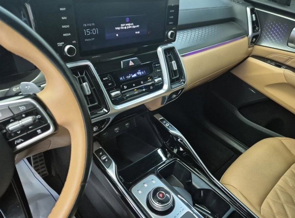 기아 쏘렌토 가솔린 2.5T 4WD 시그니처 사진 10