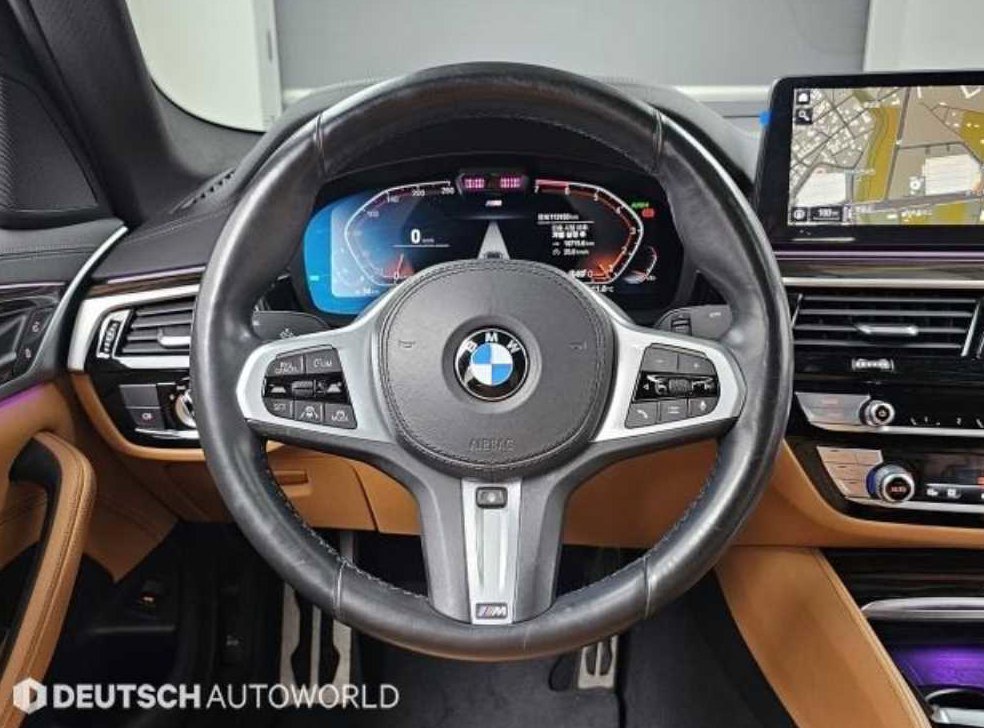 BMW 5시리즈 520i M 스포츠 사진 13