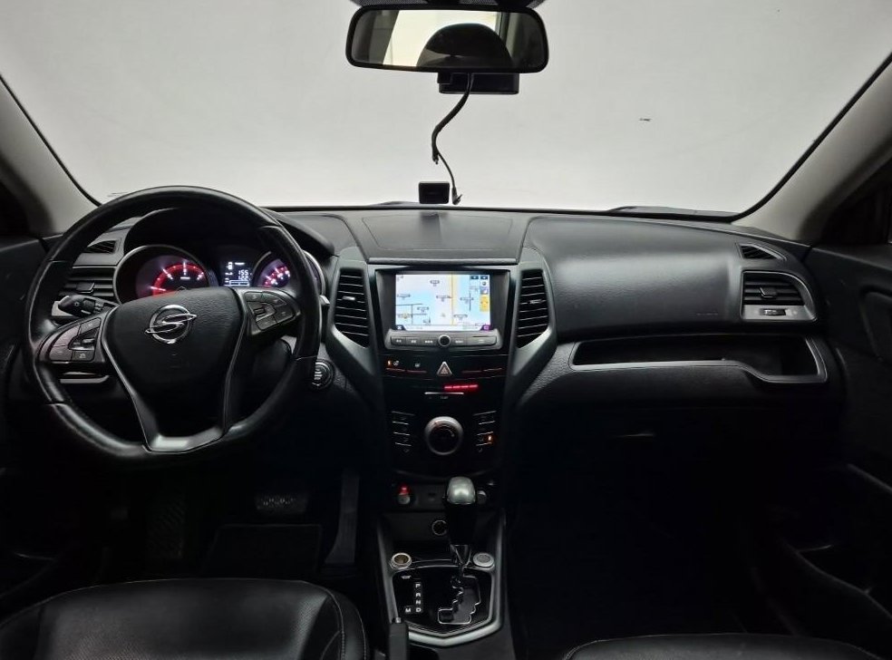 KG모빌리티(쌍용)  티볼리 2WD 디젤 VX 사진 7