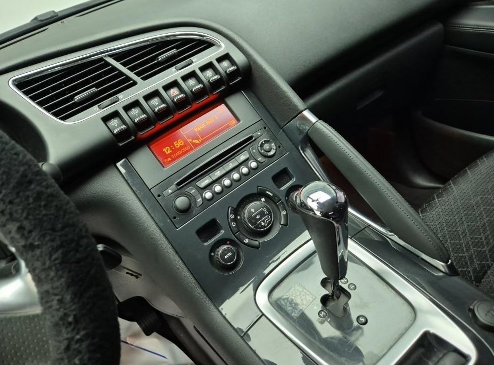 푸조 3008 1.6 e-HDI Active 사진 10