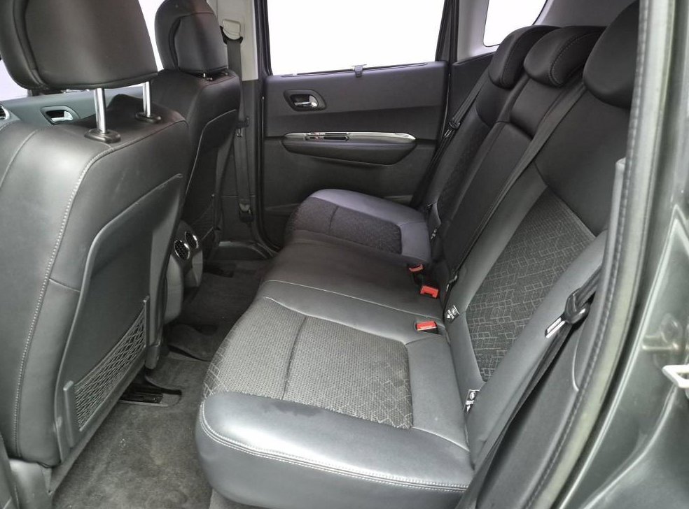 푸조 3008 1.6 e-HDI Active 사진 12