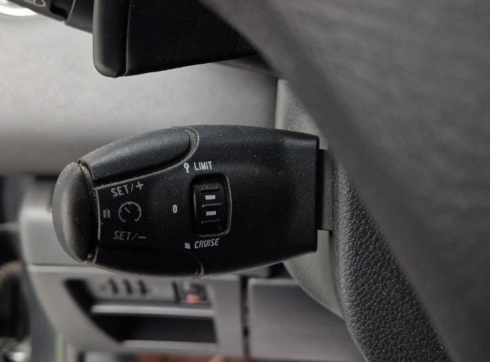 푸조 3008 1.6 e-HDI Active 사진 14
