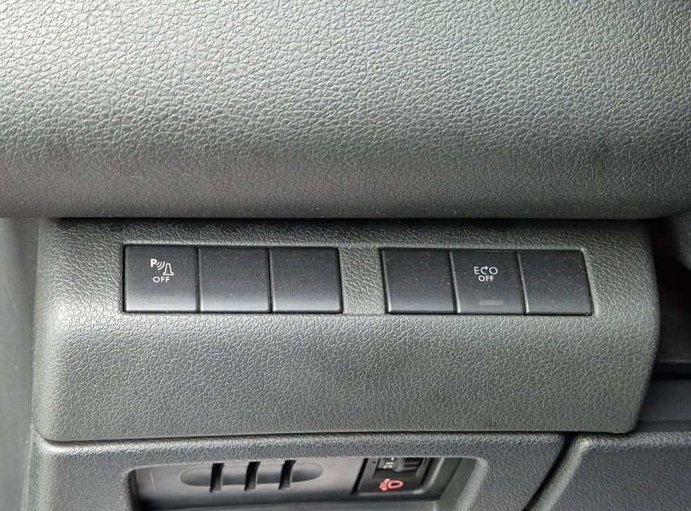 푸조 3008 1.6 e-HDI Active 사진 17