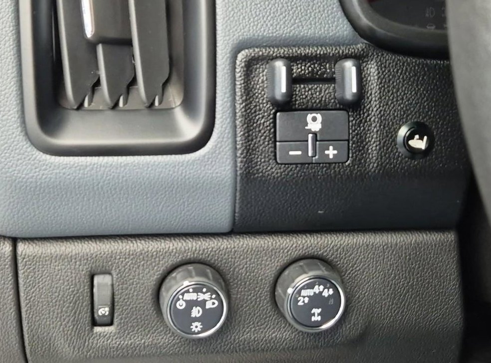 쉐보레 콜로라도 3.6 Z71-X 미드나잇 4WD 사진 17