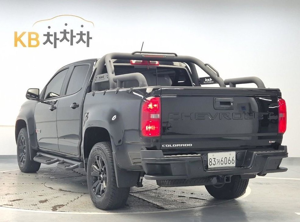 쉐보레 콜로라도 3.6 Z71-X 미드나잇 4WD 사진 2