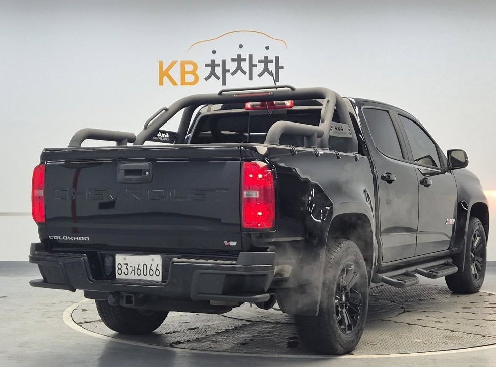 쉐보레 콜로라도 3.6 Z71-X 미드나잇 4WD 사진 3