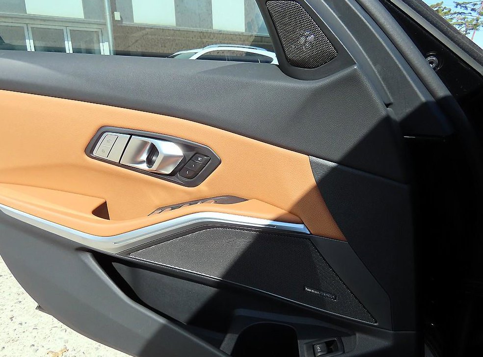 BMW 3시리즈 320i 투어링 사진 12