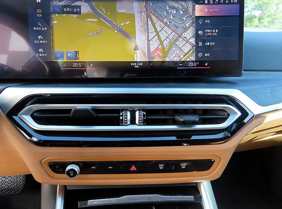 BMW 3시리즈 320i 투어링 사진 13