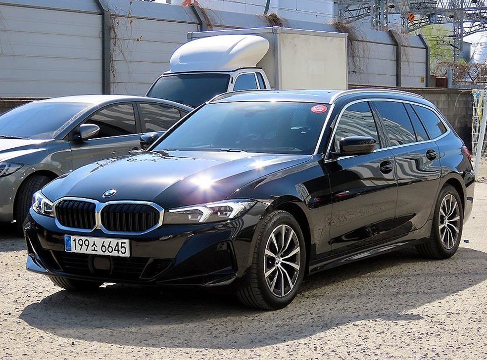 BMW 3시리즈 320i 투어링 사진 2