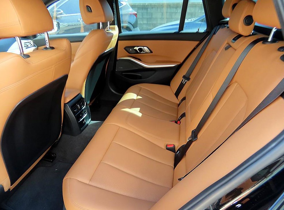 BMW 3시리즈 320i 투어링 사진 6