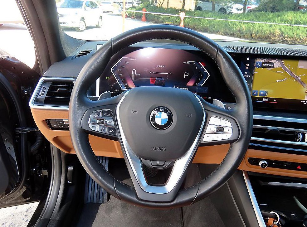 BMW 3시리즈 320i 투어링 사진 8