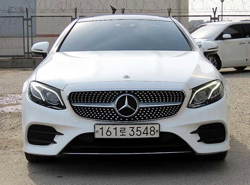 벤츠 E 클래스 E220d 쿠페