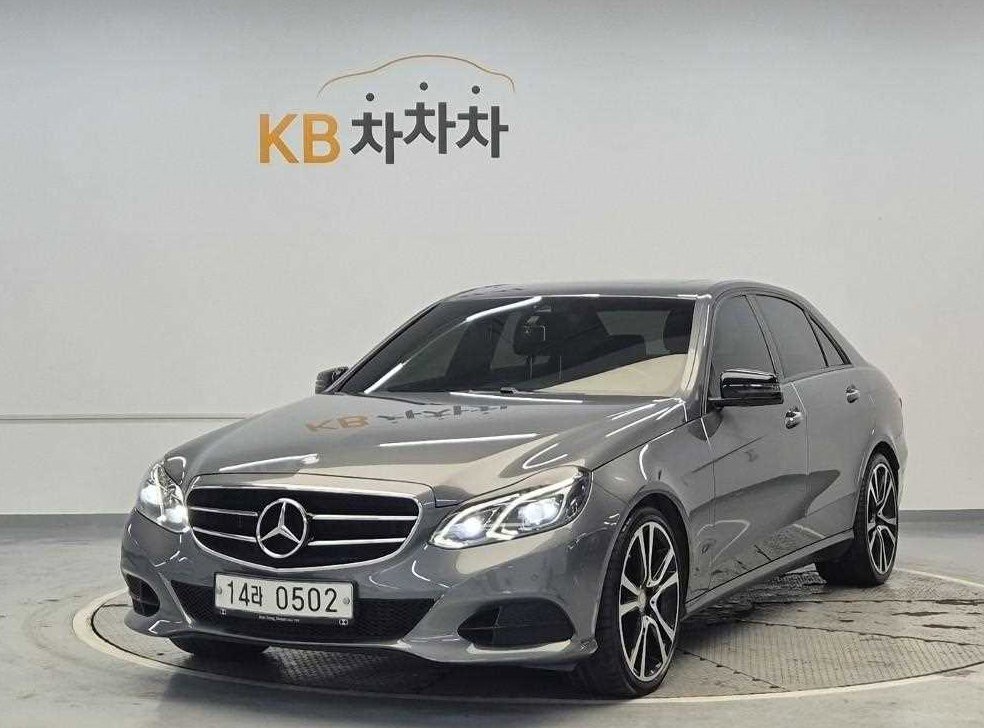 벤츠 E 클래스 E220 블루텍 아방가르드