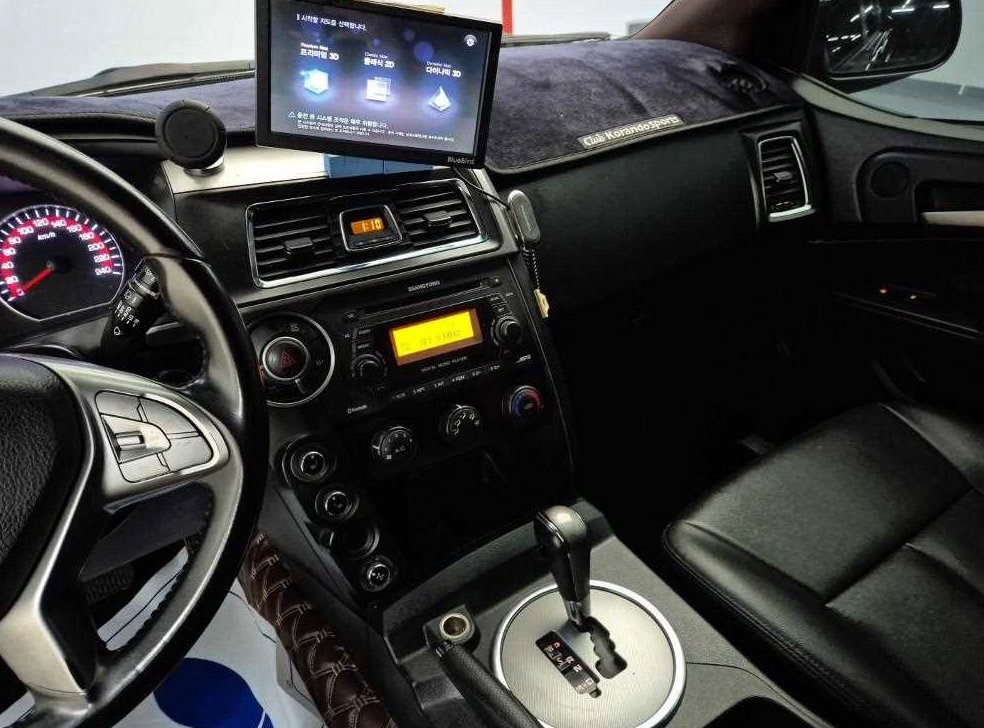KG모빌리티(쌍용)  코란도 CX7(4WD) 사진 10