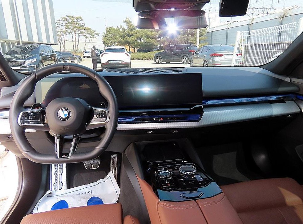 BMW 5시리즈 530i xDrive 사진 7