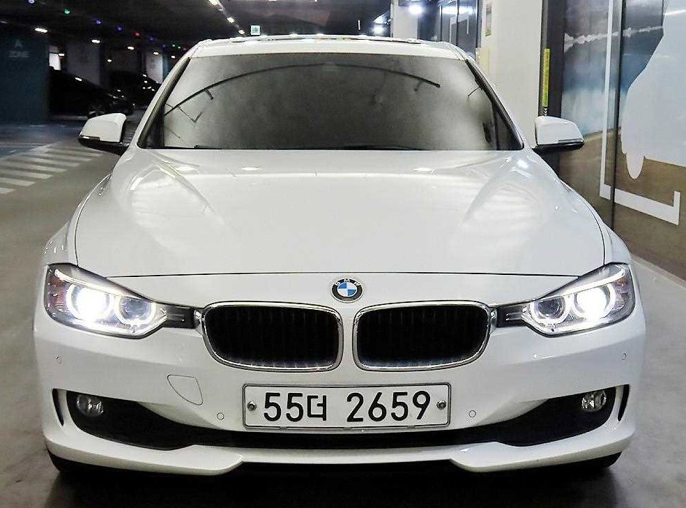 BMW 3시리즈 320d 사진 2