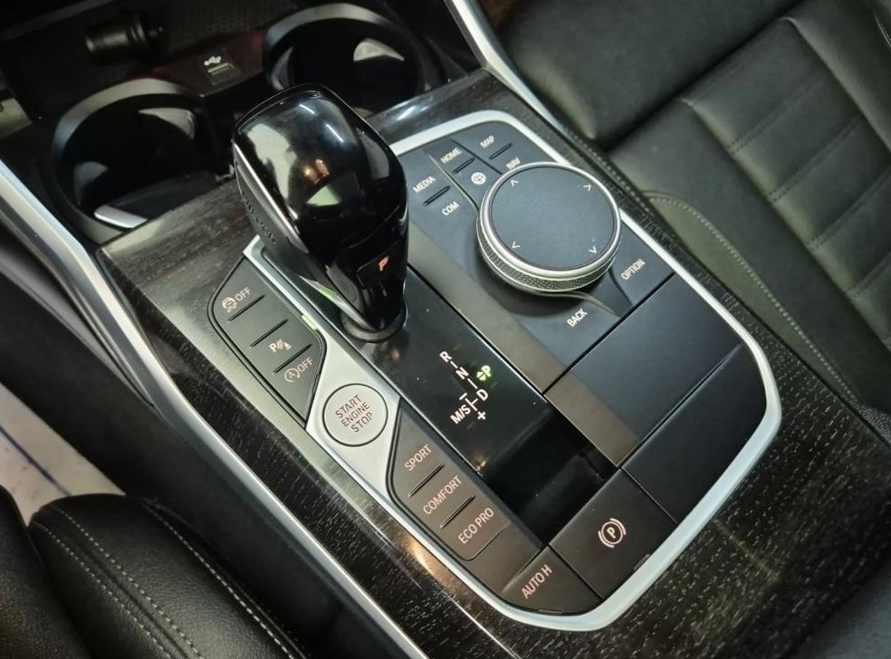 BMW 3시리즈 320d 럭셔리 사진 8