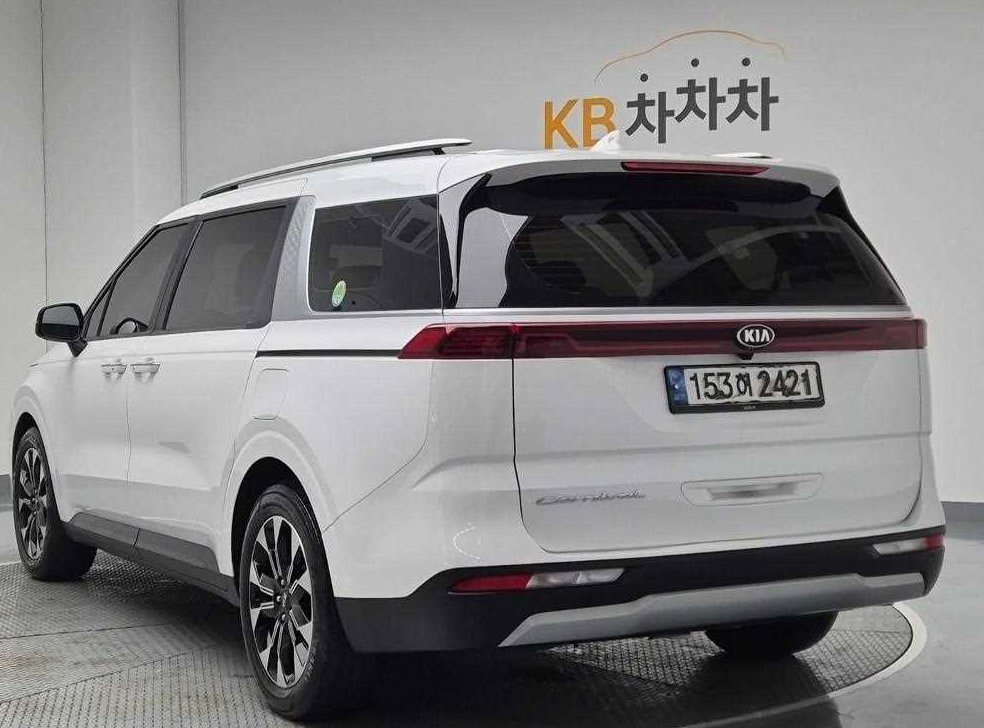 기아 카니발 디젤 9인승 프레스티지 사진 2