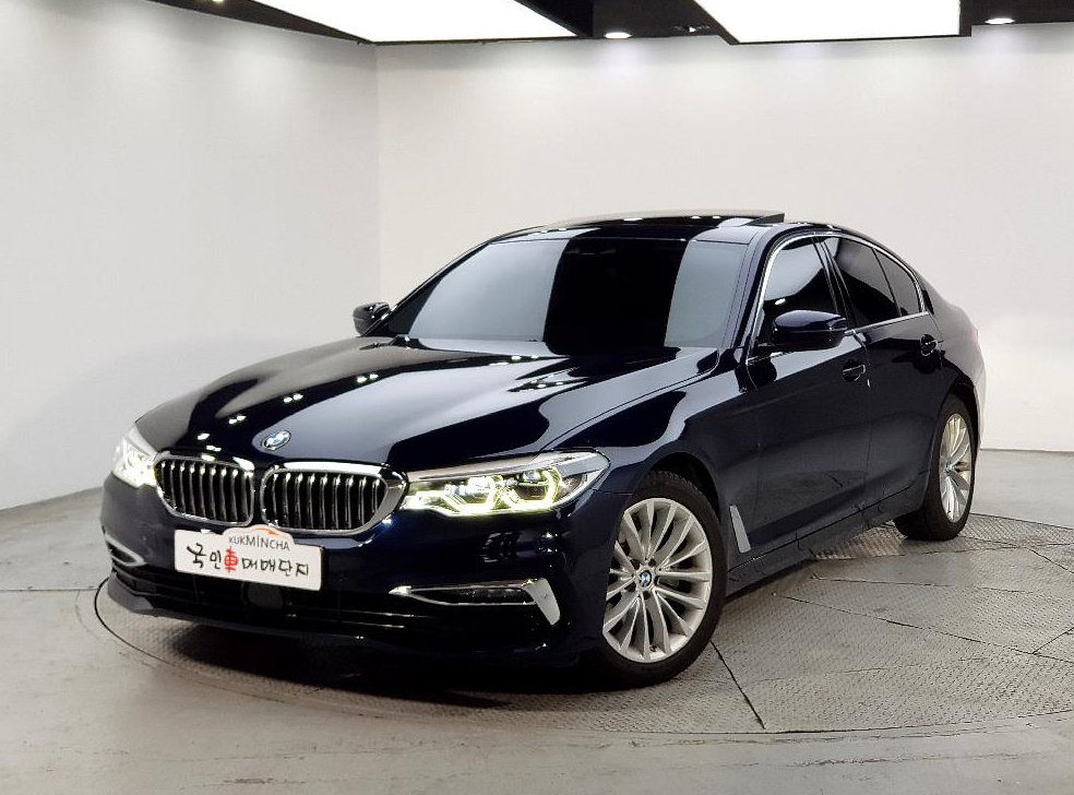 BMW 5시리즈 520d xDrive 럭셔리 플러스