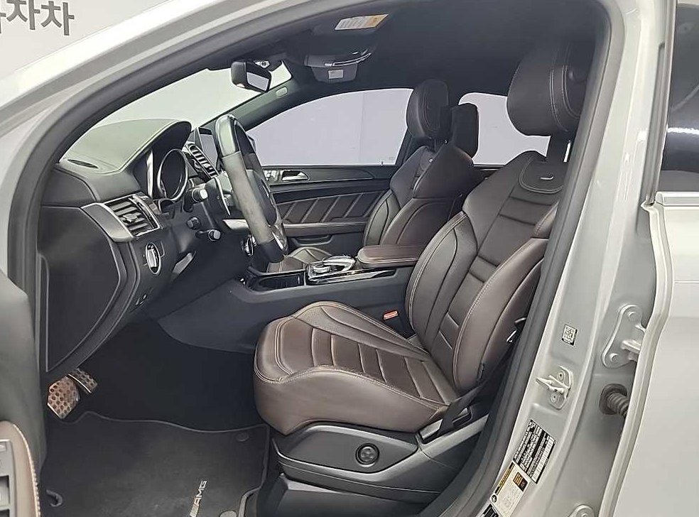 벤츠 GLE 클래스 GLE 63 AMG S 4MATIC 쿠페 사진 10