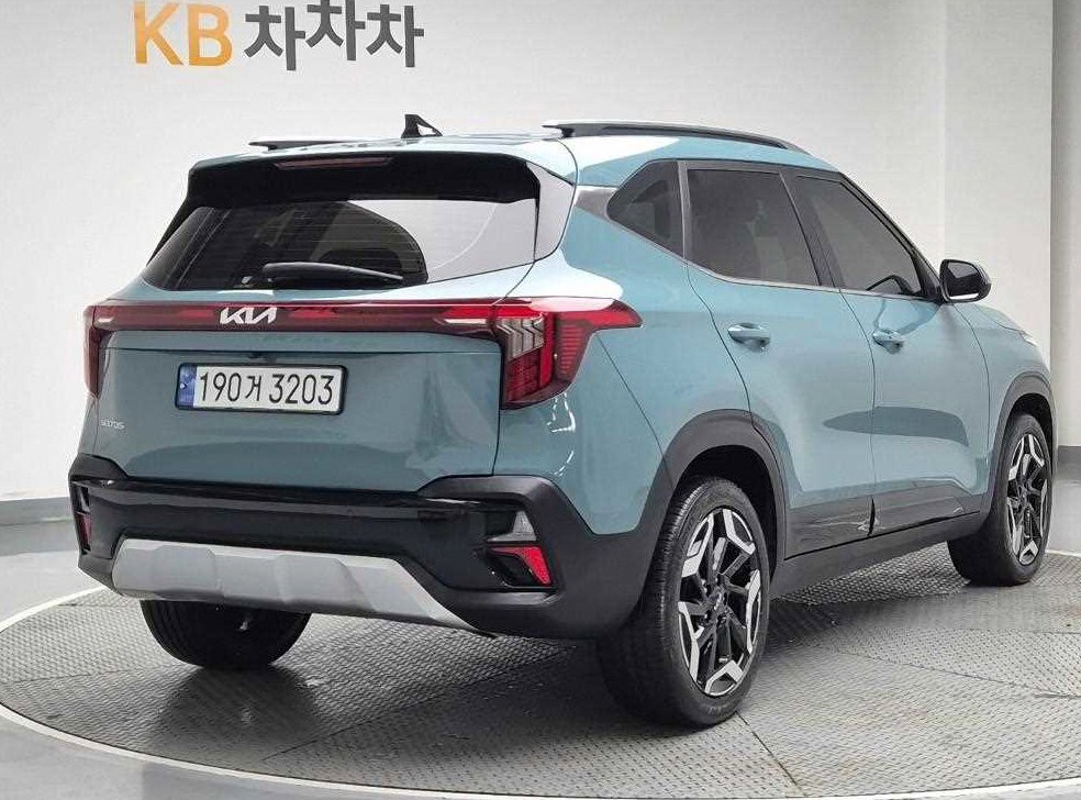 기아 셀토스 가솔린 1.6 터보 2WD 사진 3
