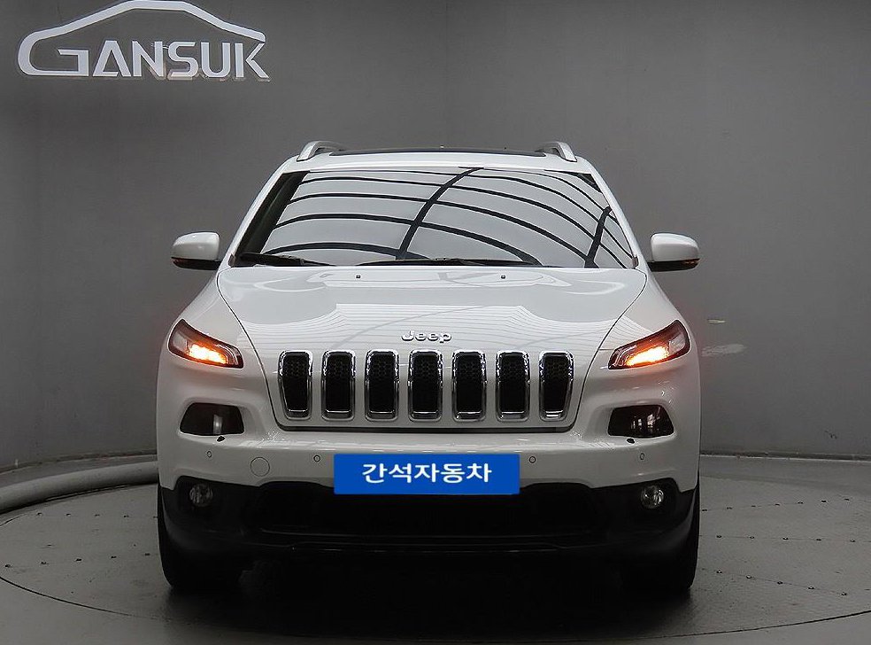 지프 체로키 2.0 디젤 론지튜드 AWD